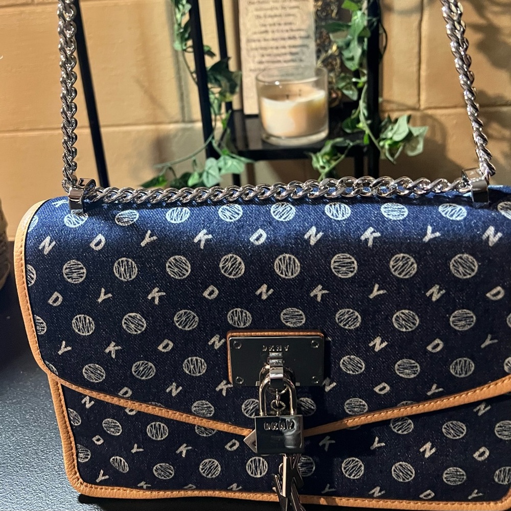 DKNY denim look logo cross body - Picture 2 of 9